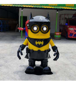 Minion Batman in Gelb