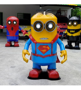 Minion Superman in Rot Blau