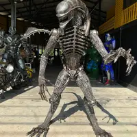 Alien, von vorne