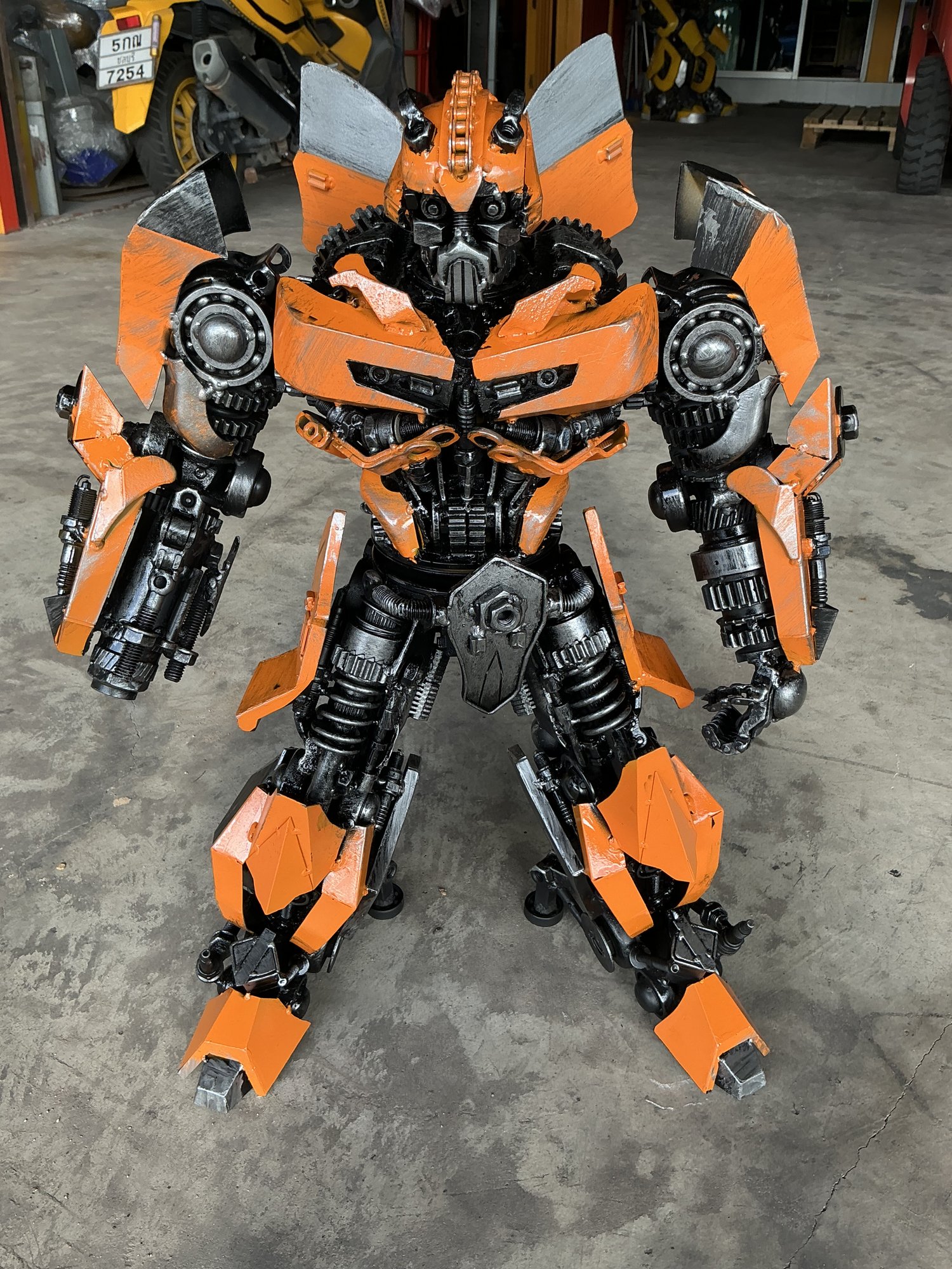 Bumblebee, front