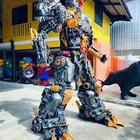 Grimlock Transformer 340 cm tall — view 4
