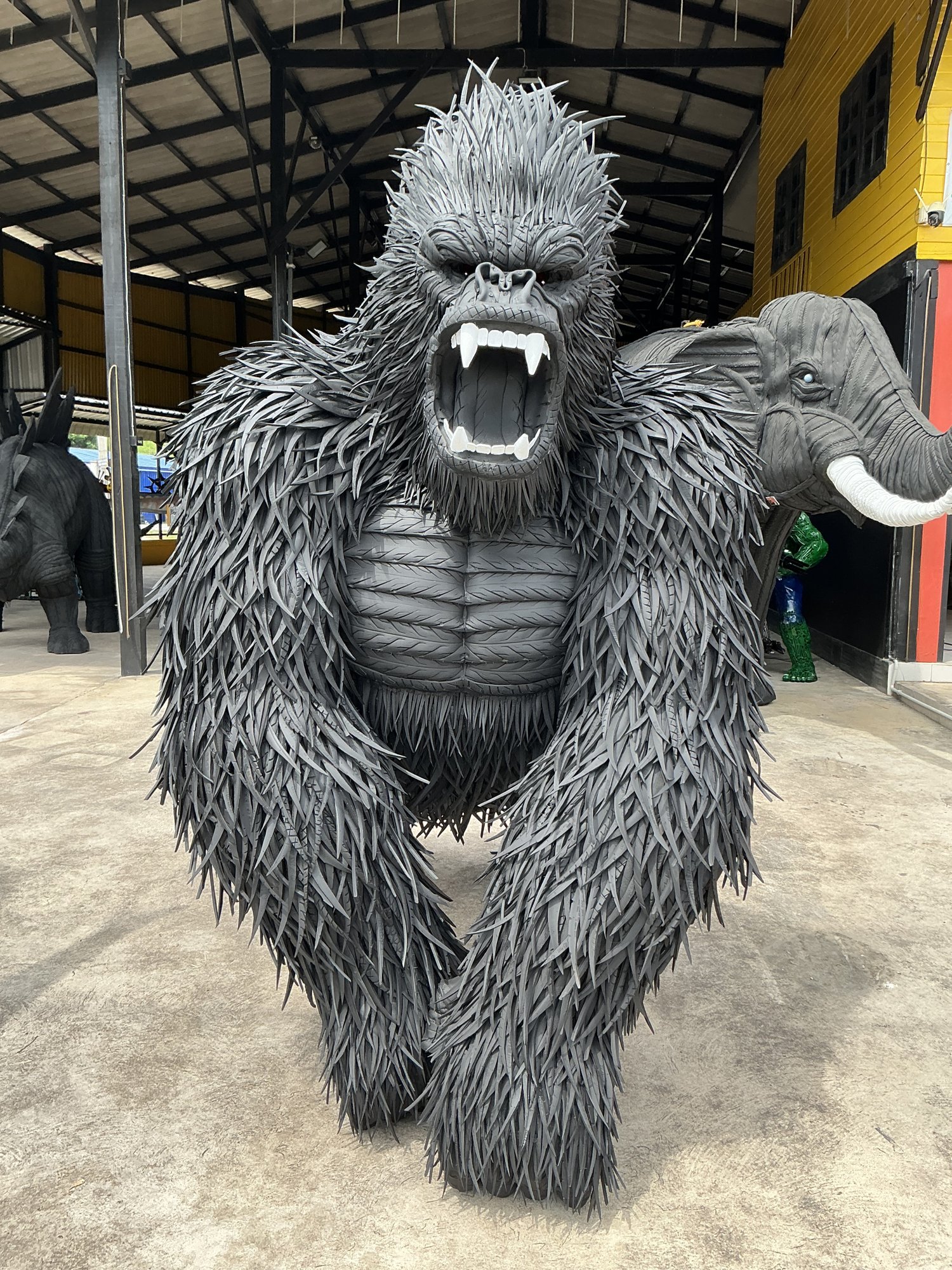 King Kong, front