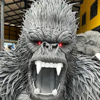King Kong, the head, eyes lit