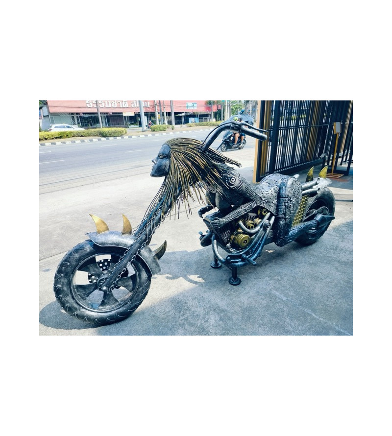 Металлическая скульптура Motorcycle Lady Custom