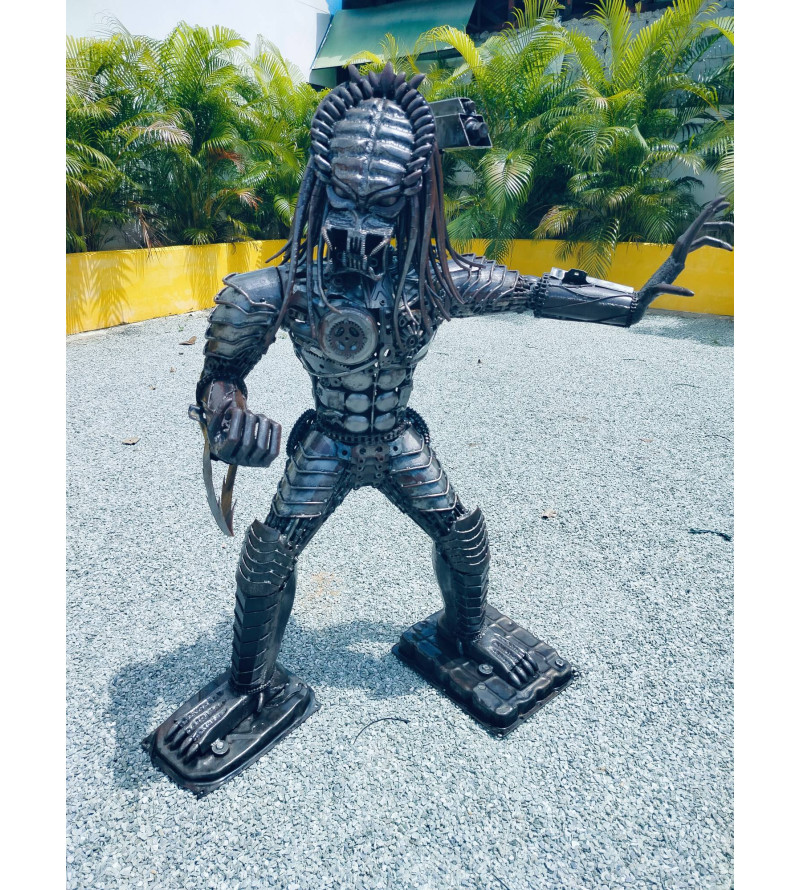 Predator 115cm Hoch