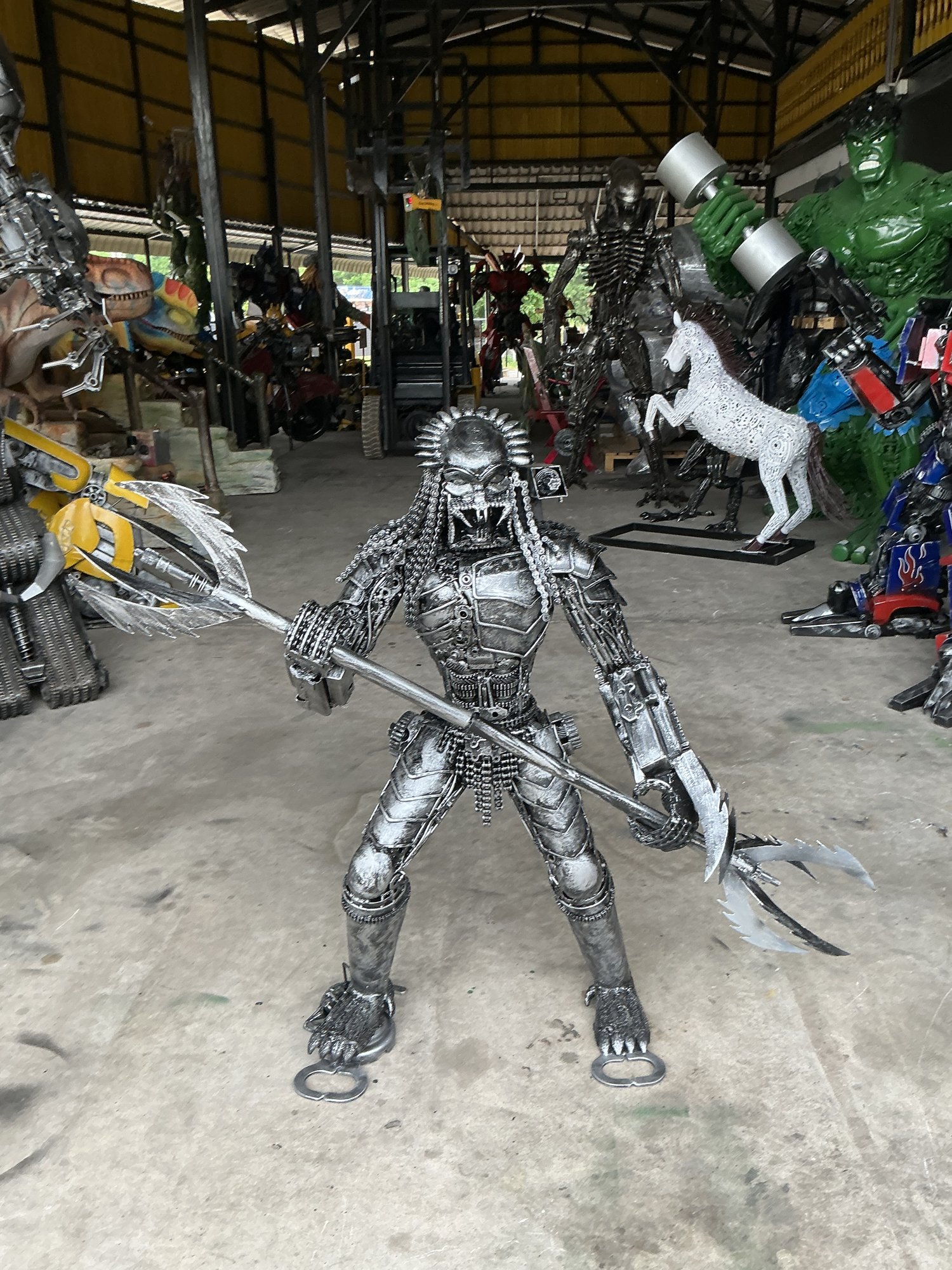 Predator, von vorne